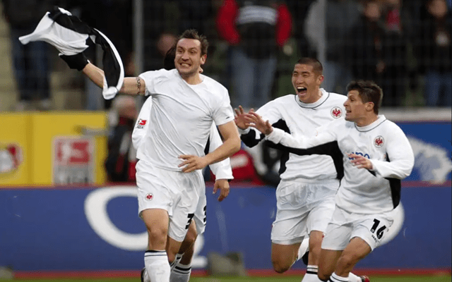 kaiyun -包含赛地聚焦：德甲集结日热度飙升；芝加哥公牛更衣室发声；赛场秩序良好；阵容厚度经受考验的词条